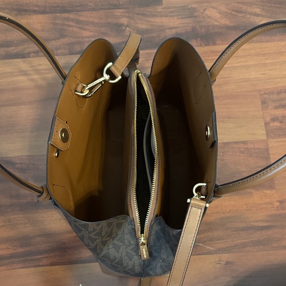 Michael Kors Dark Brown and Tan Tote - Picture 2 of 6